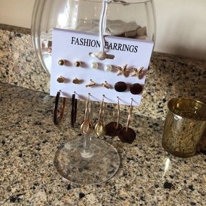 NWT 9 pr fashion earrings warm tones
